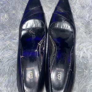 BAKERS LEATHER HEELS